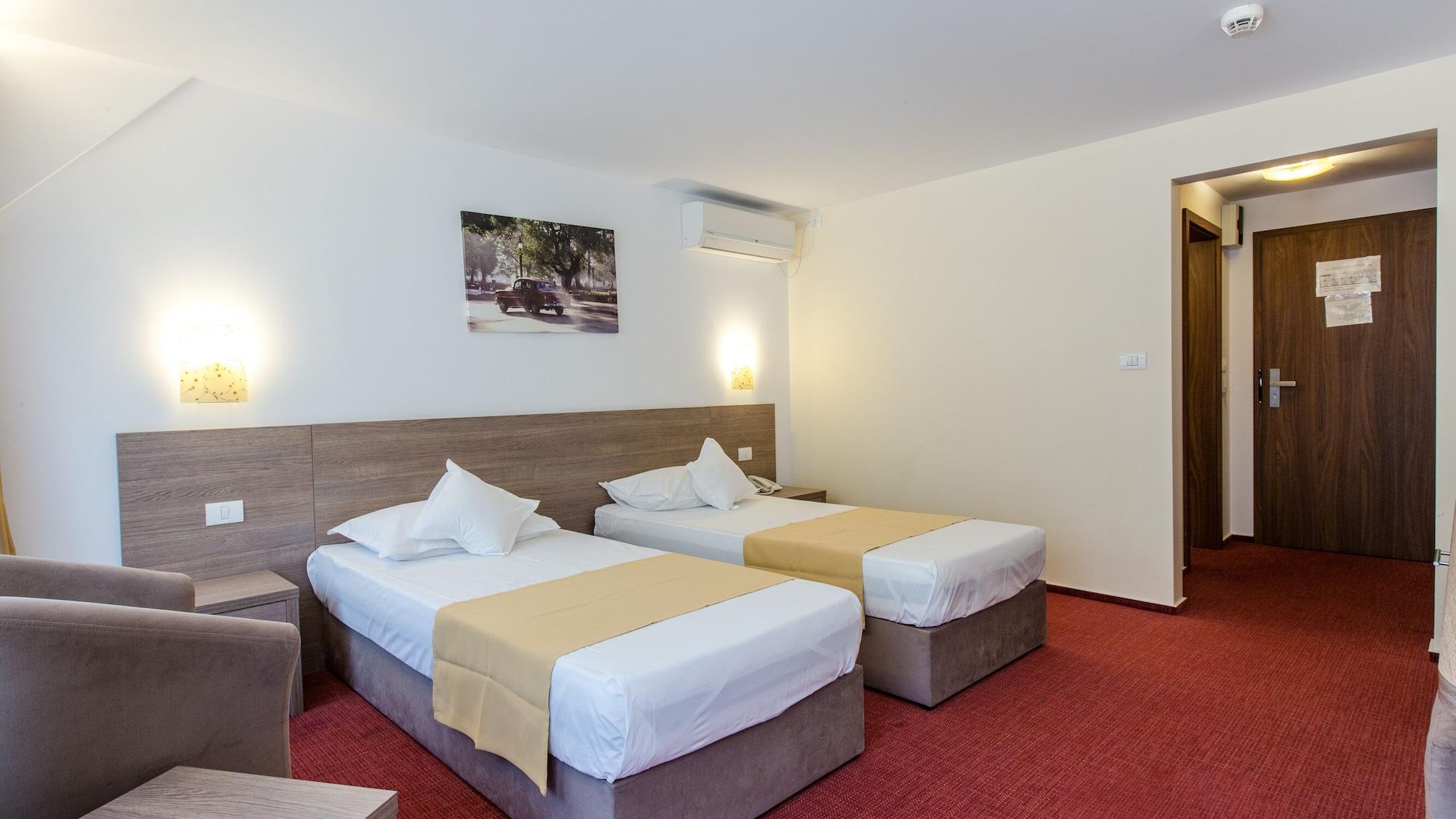 Hotel Herastrau Bucureşti Ngoại thất bức ảnh