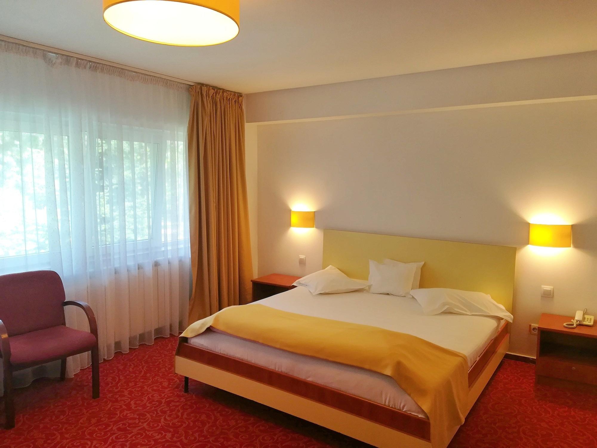 Hotel Herastrau Bucureşti Ngoại thất bức ảnh