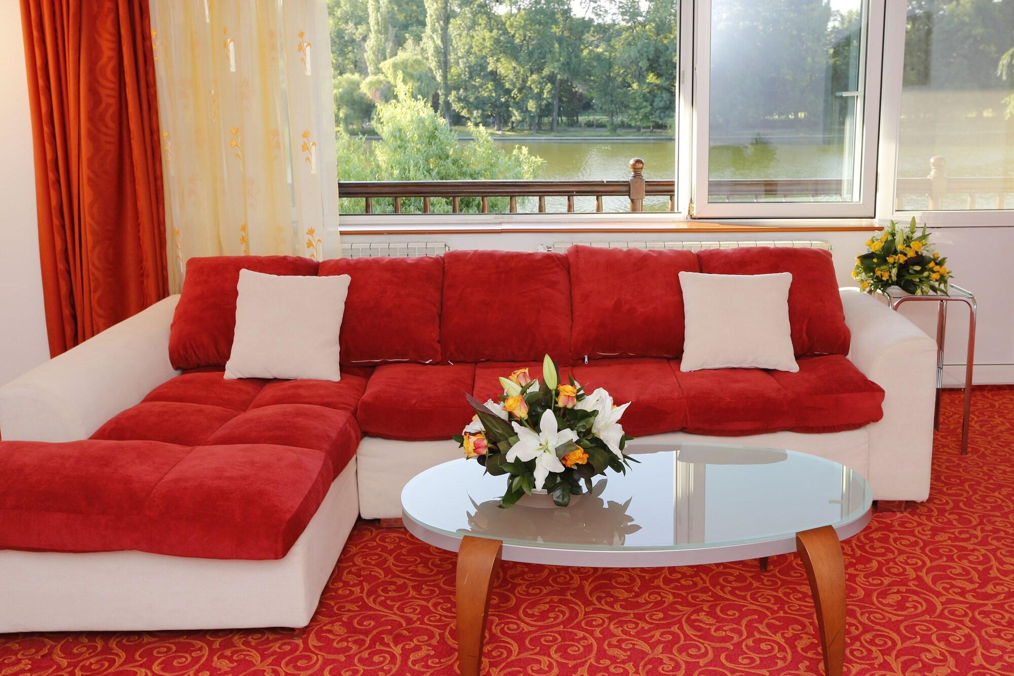 Hotel Herastrau Bucureşti Ngoại thất bức ảnh