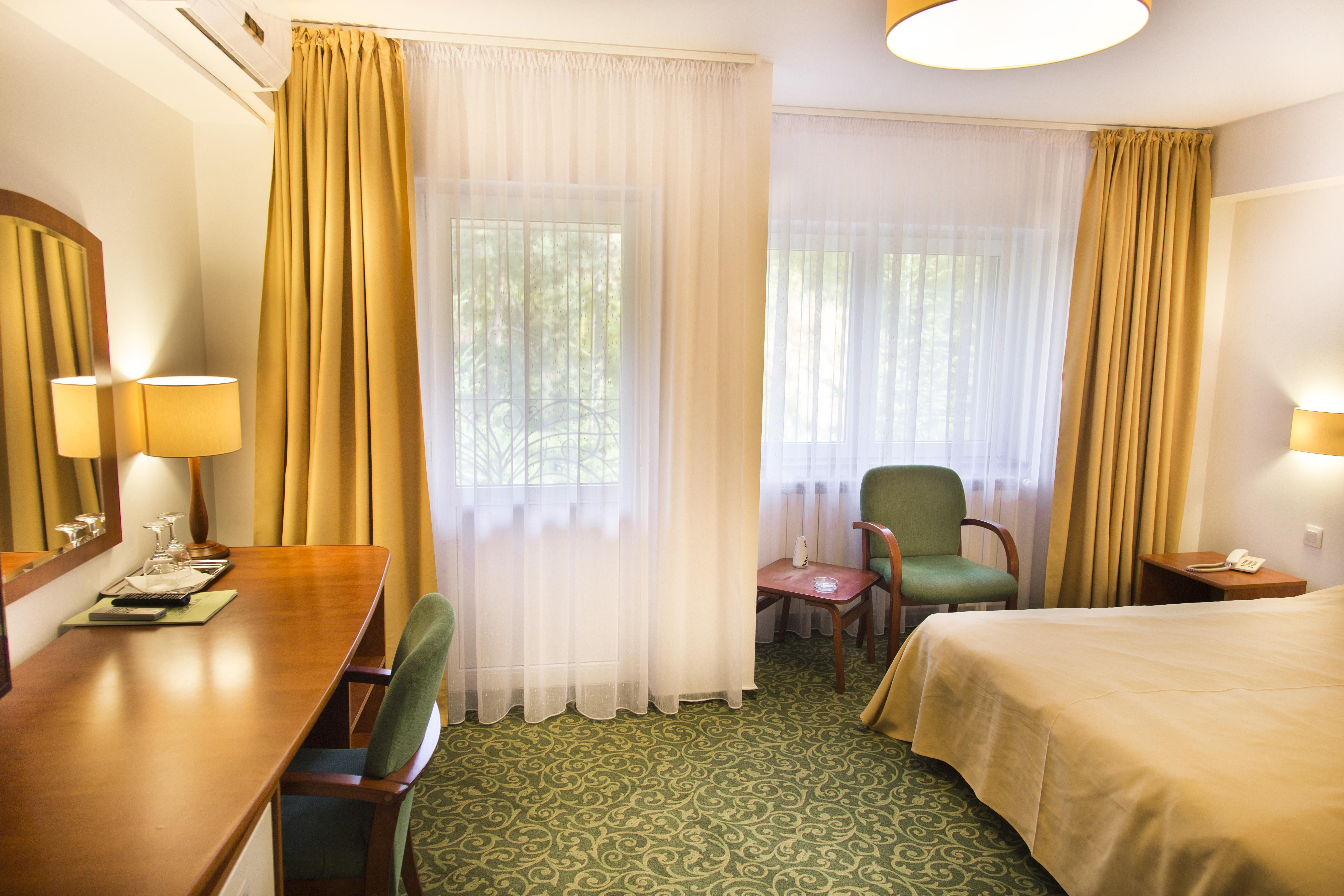 Hotel Herastrau Bucureşti Ngoại thất bức ảnh