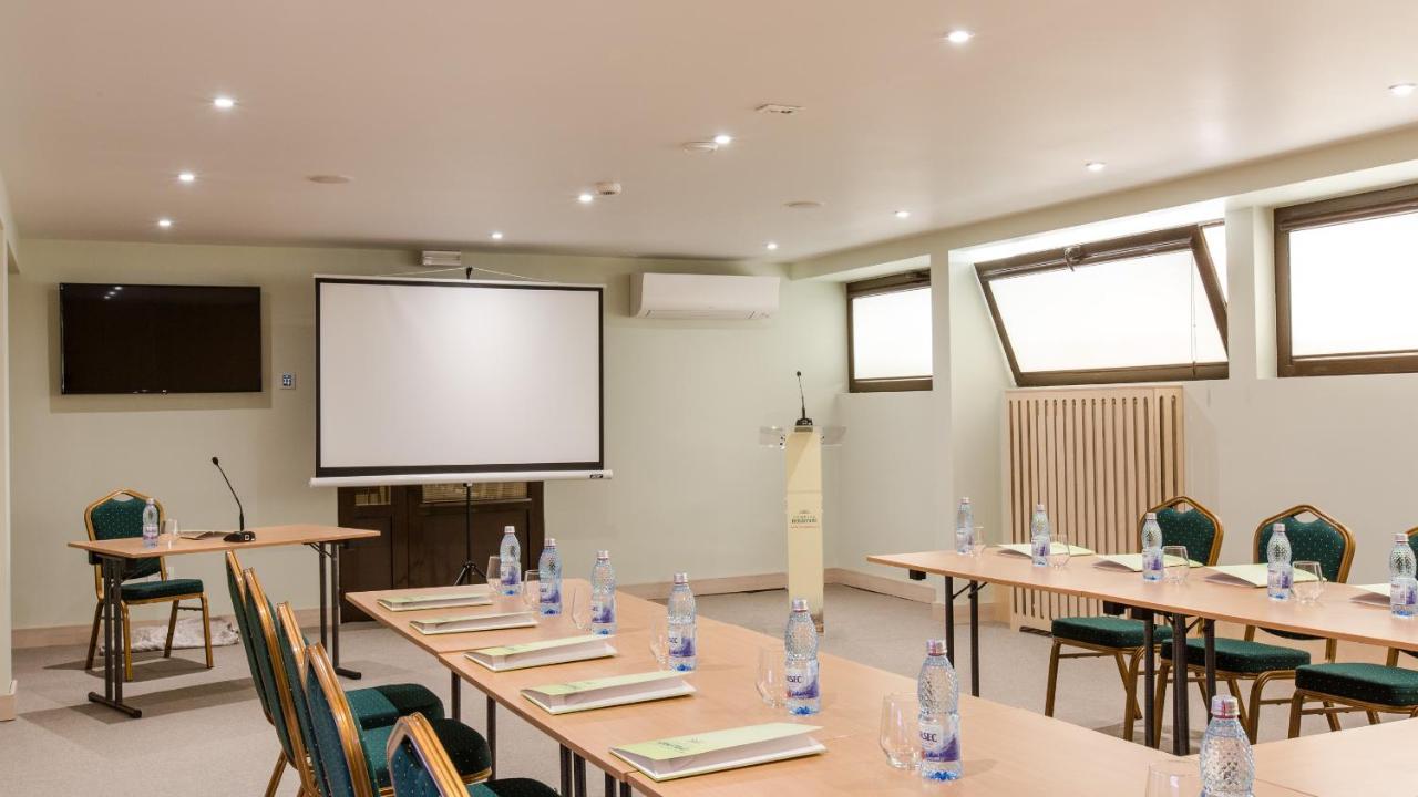 Hotel Herastrau Bucureşti Ngoại thất bức ảnh